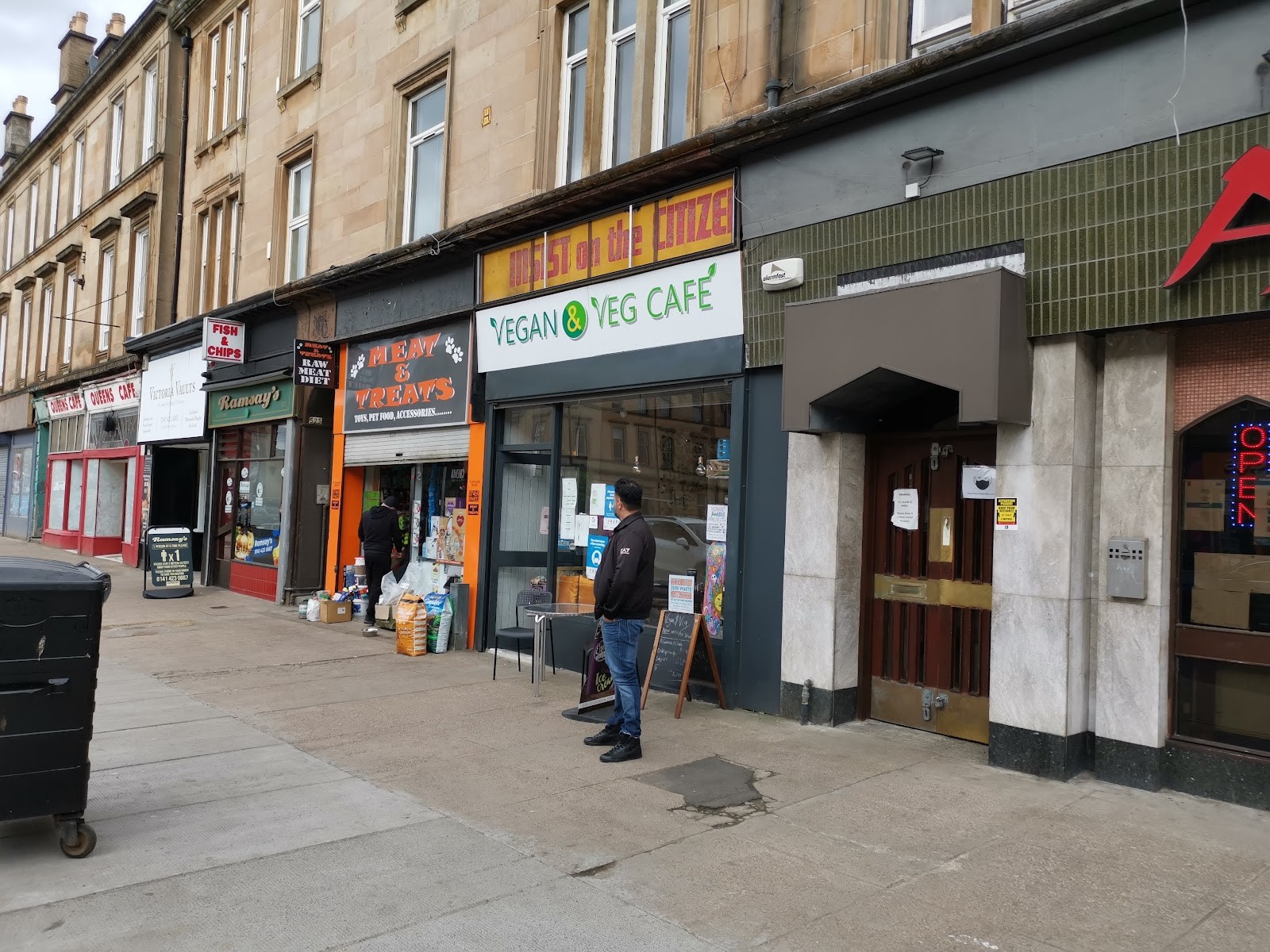 Vegan & Veg Café: the place