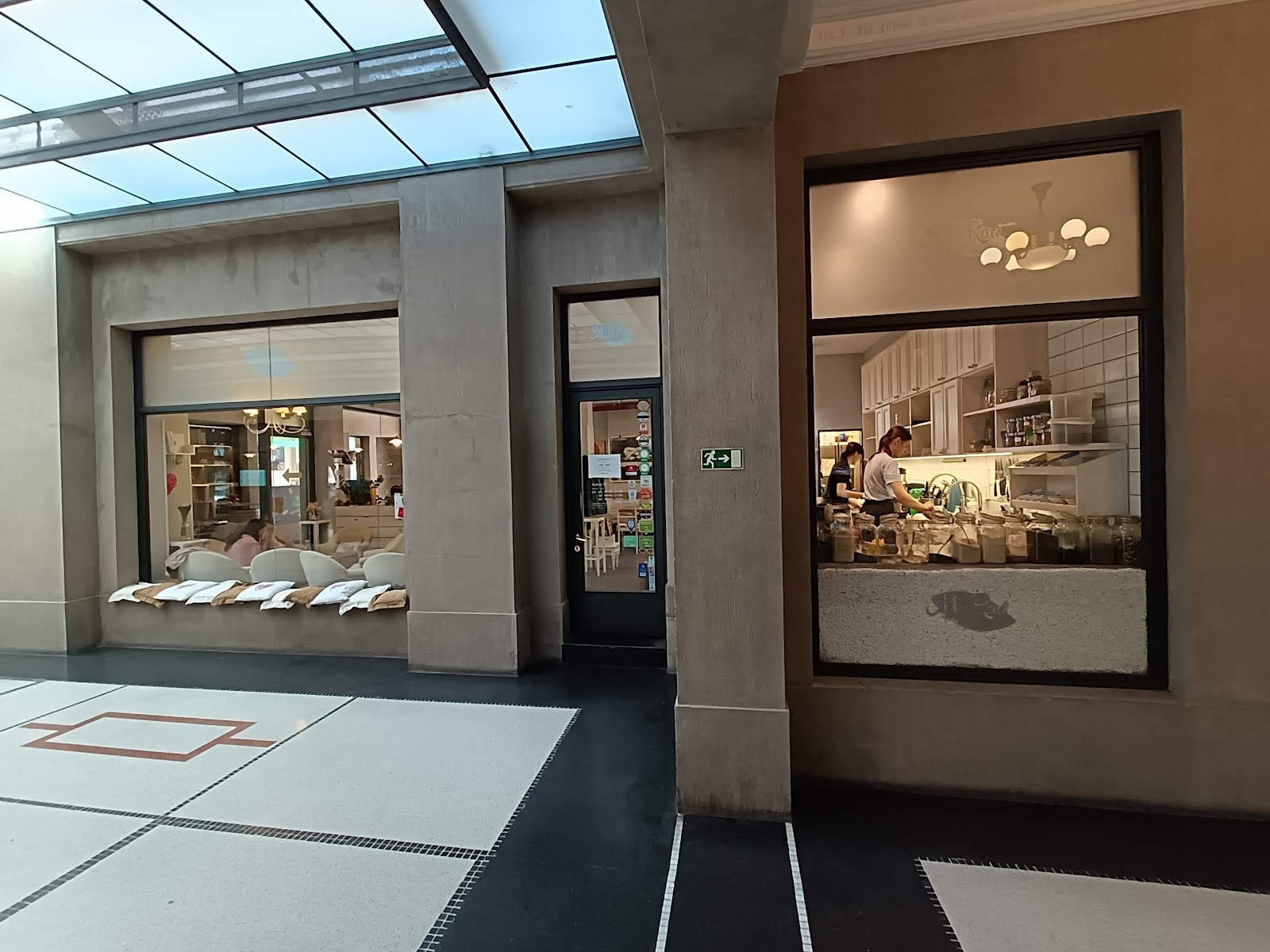 MyRaw Café: the place