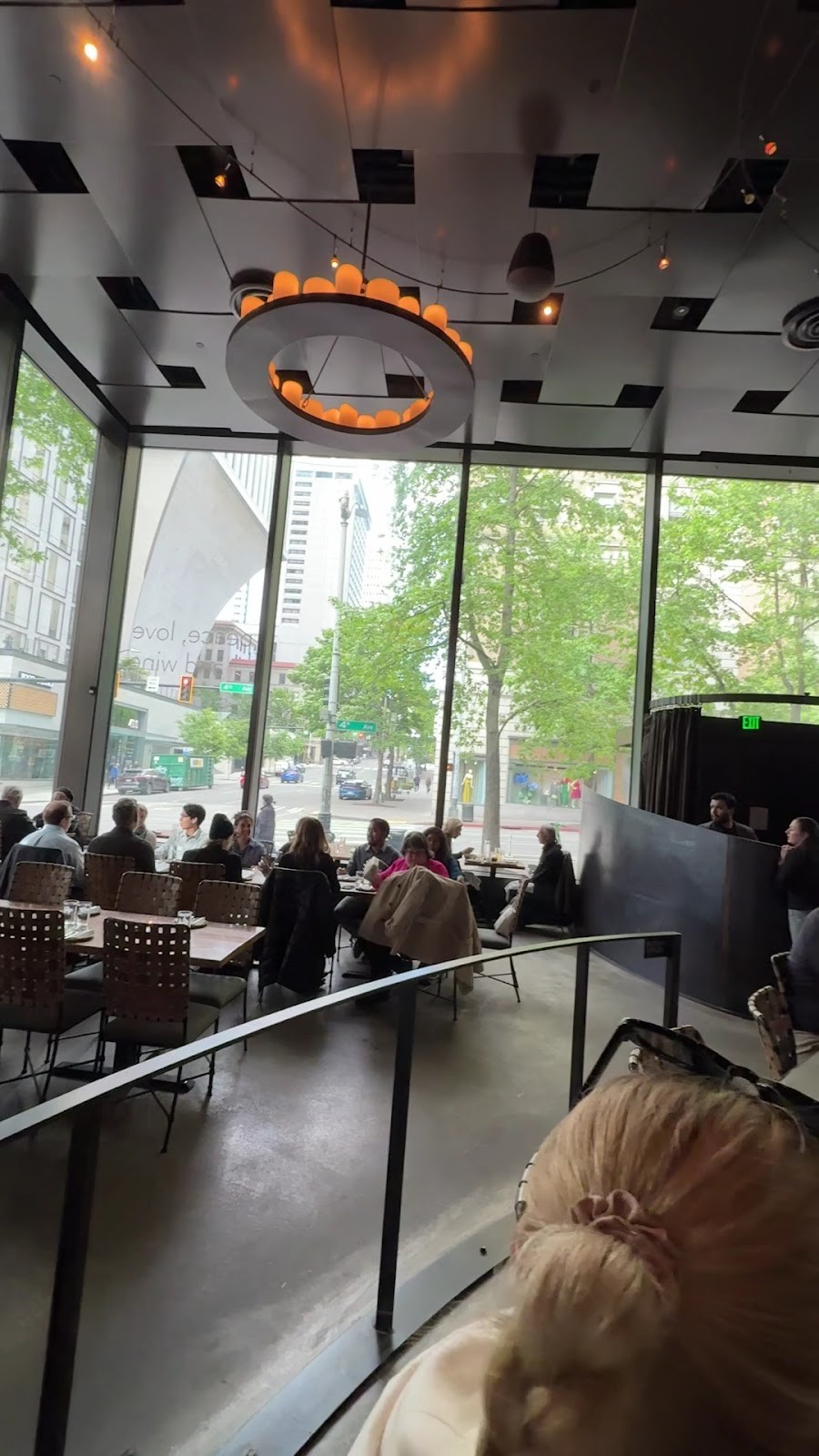 Purple Café and Wine Bar: the place