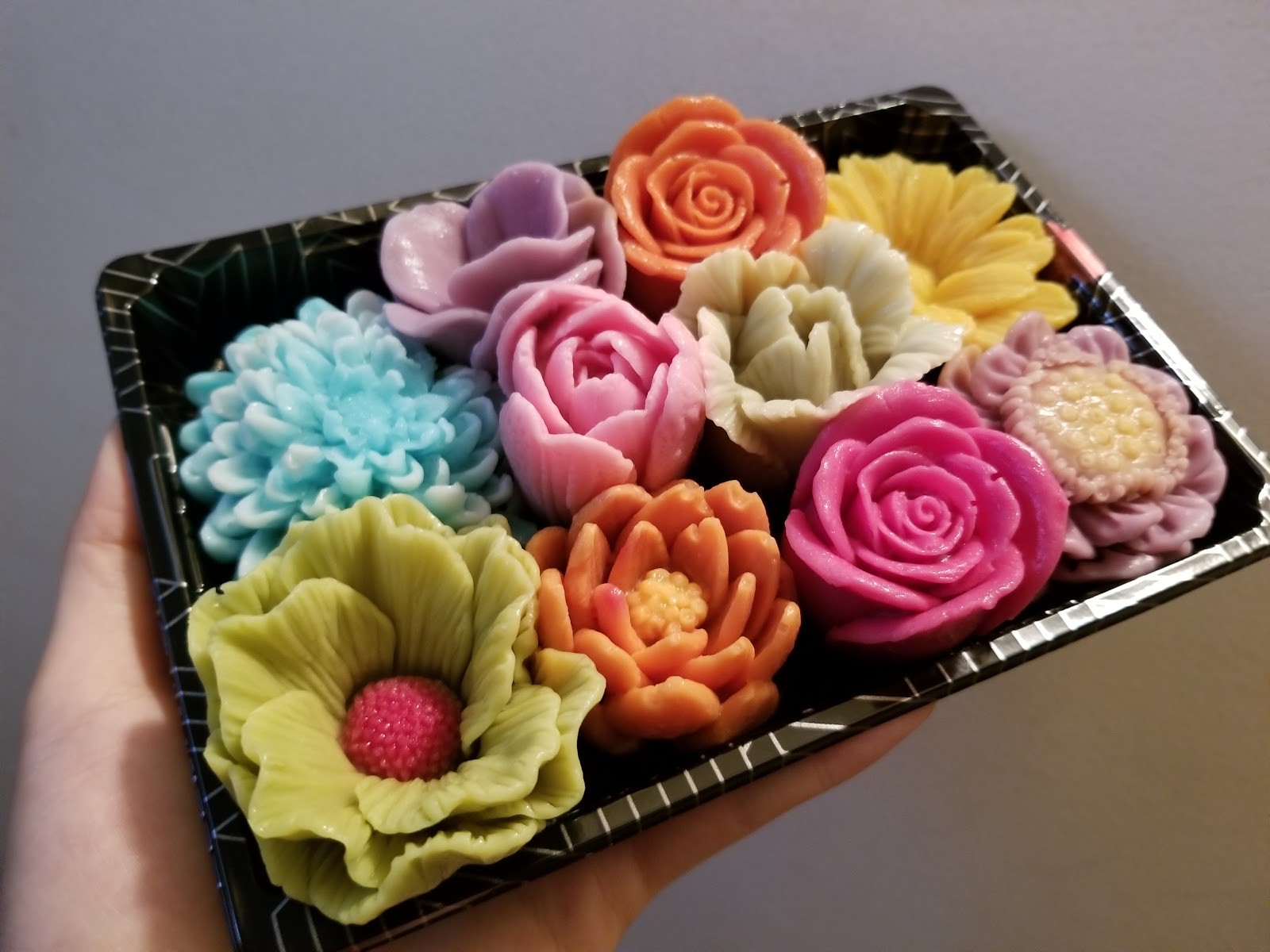 Patchmon's Thai Desserts & More: food & drinks