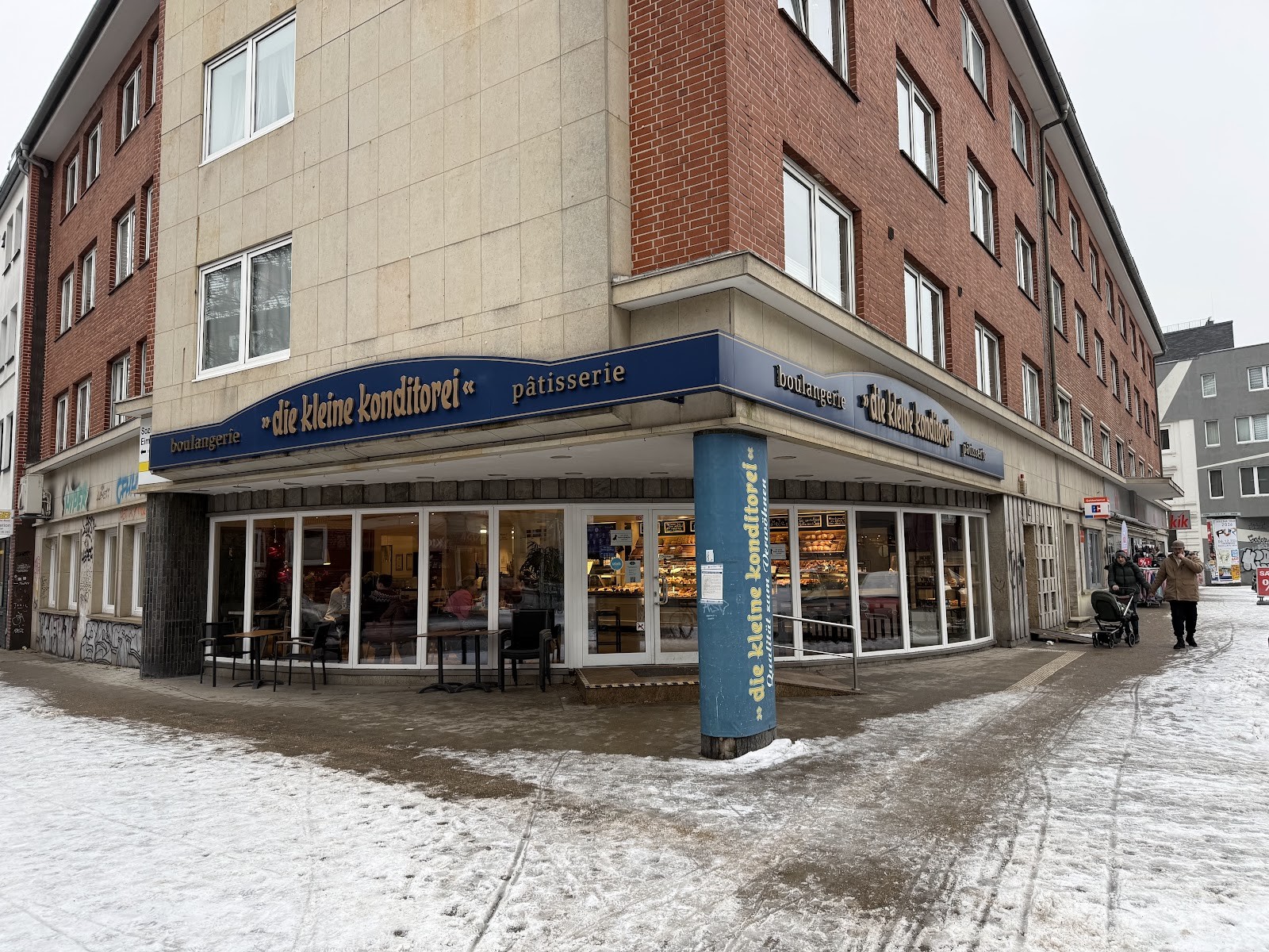 die kleine konditorei: the place