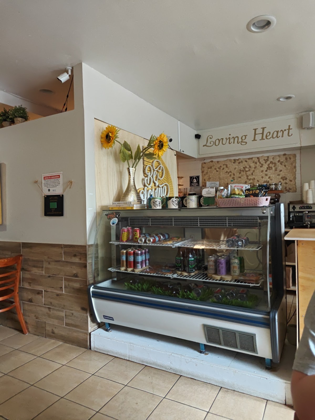 Loving Heart Vegan Cafe: the place