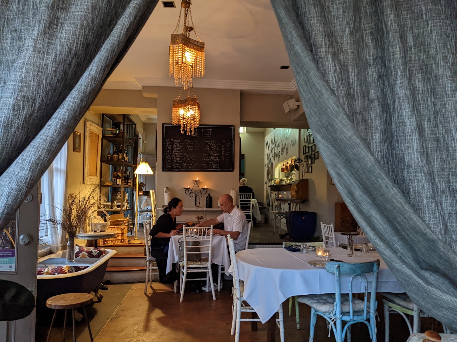 House Bar&Bistrot: the place