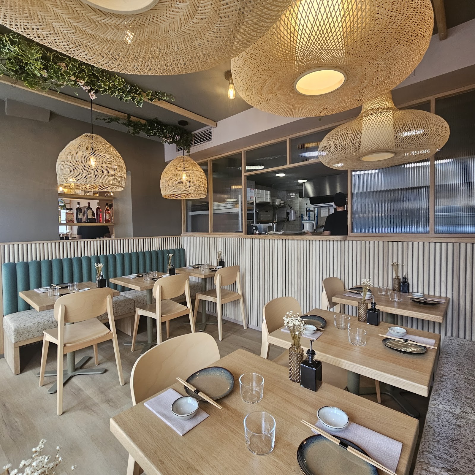 Bloom Sushi Marais: the place