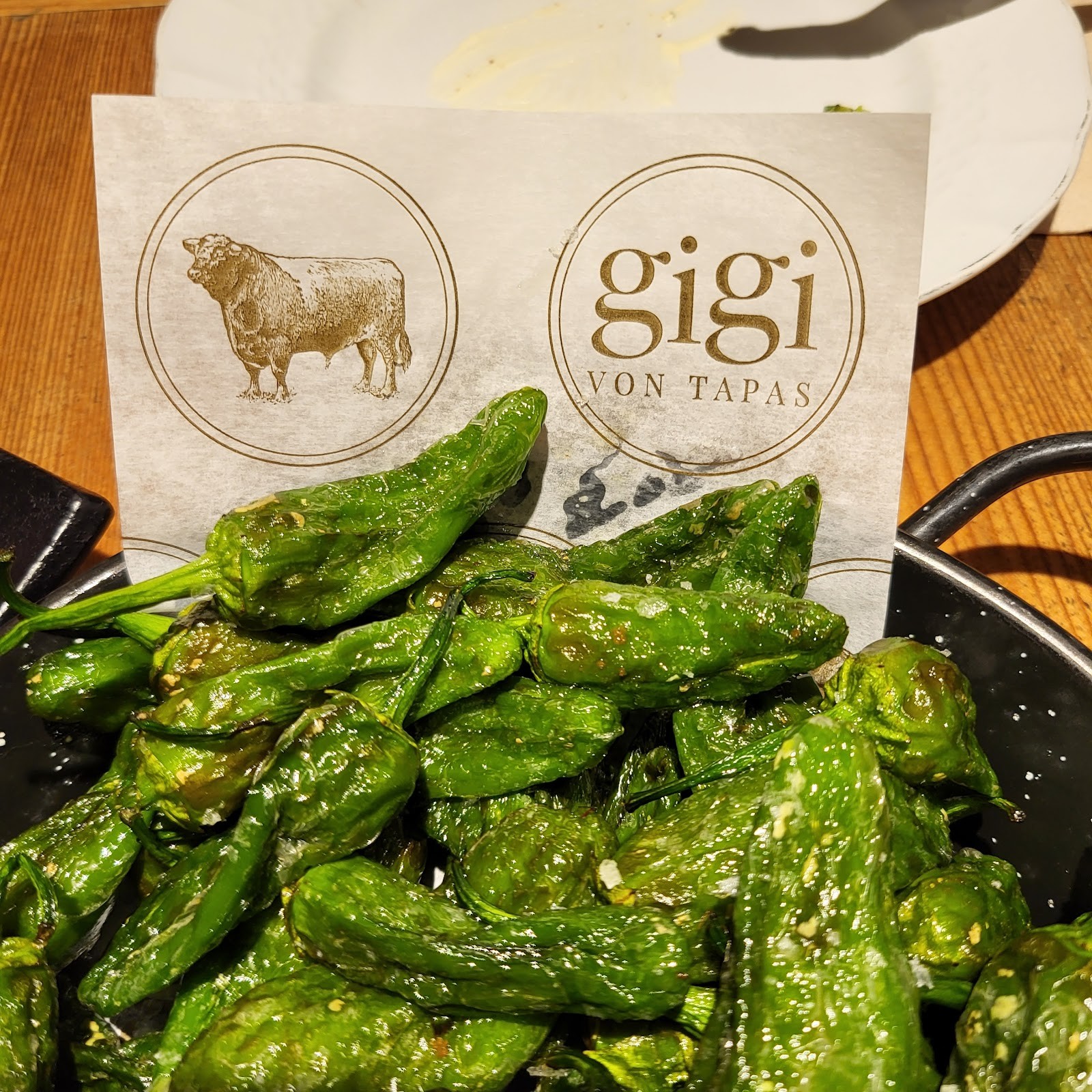 GiGi von tapas: food & drinks