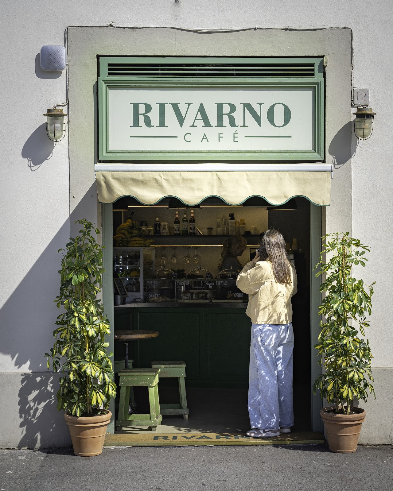 Rivarno Café: the place