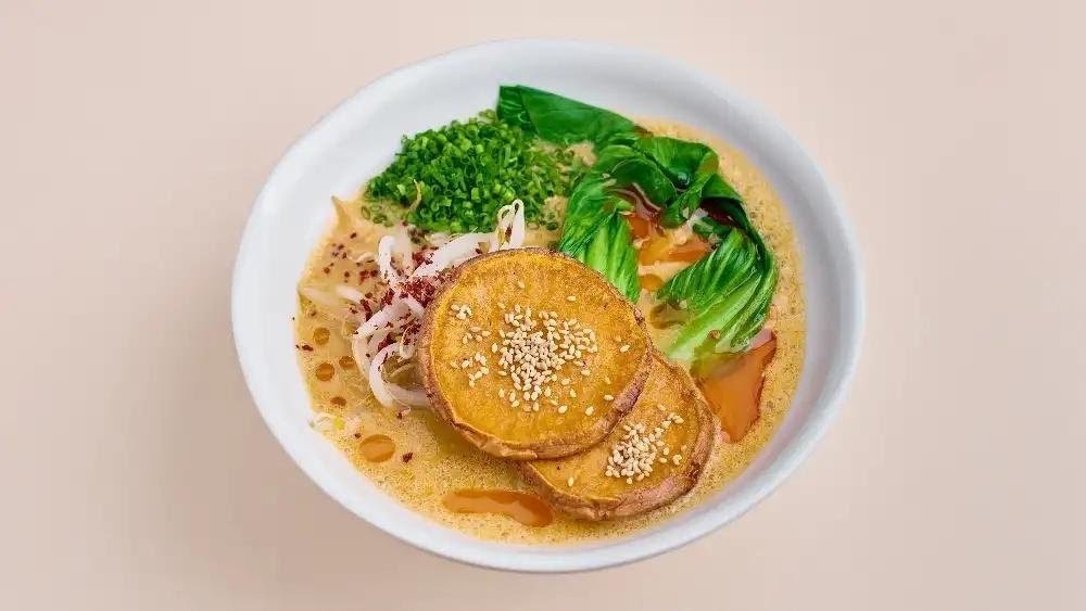 Vegan Ramen Shop Mokotów: food & drinks