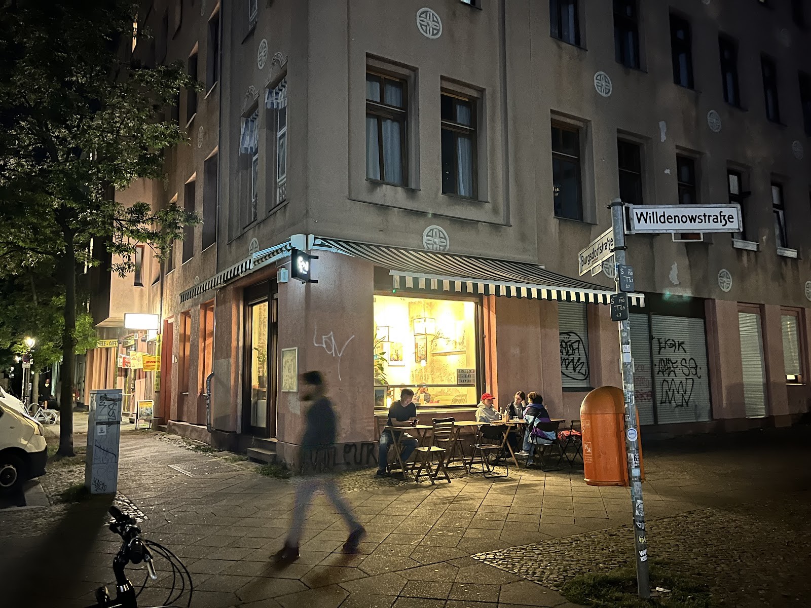 DUKKI: the place