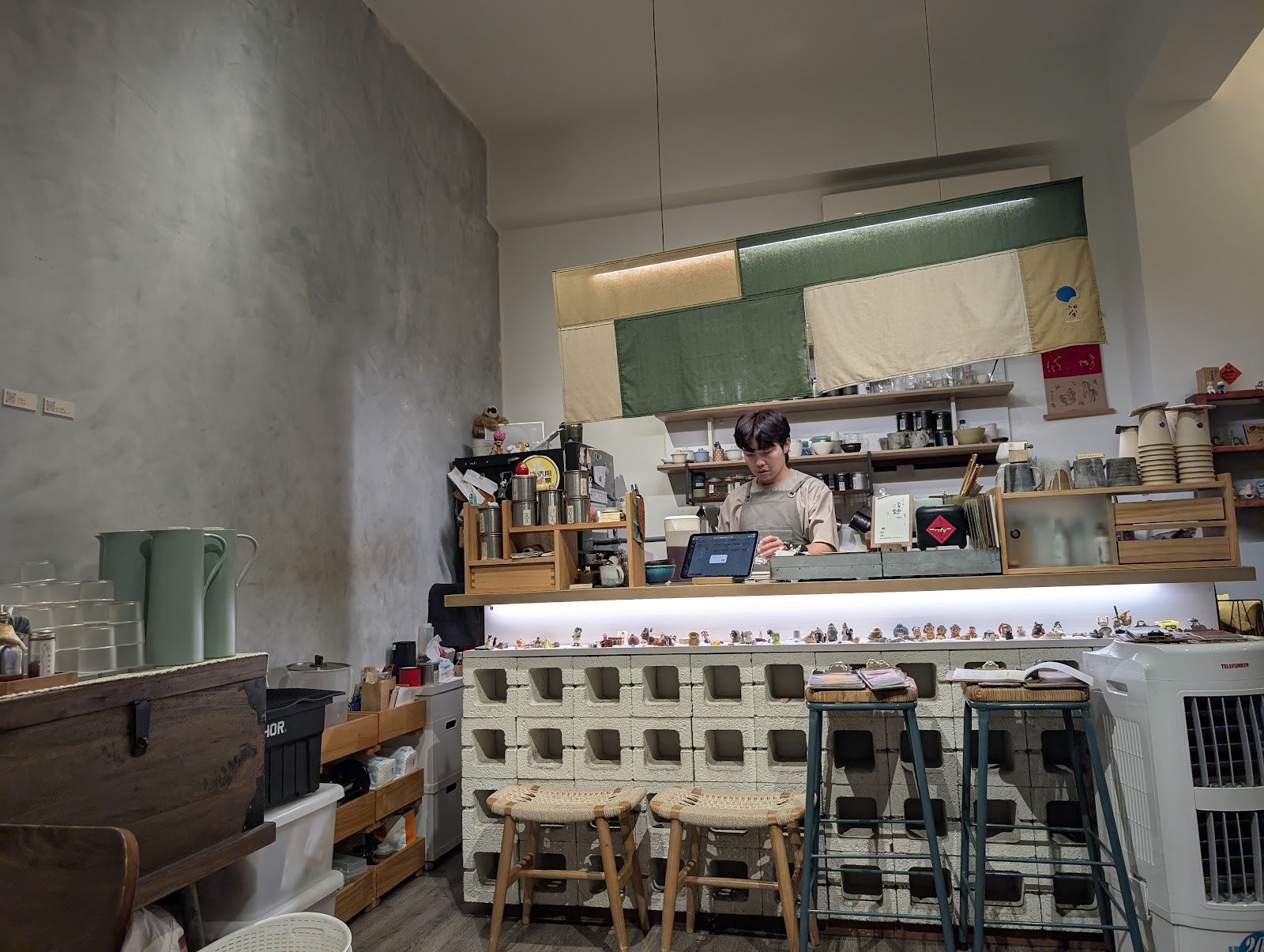 無口小廚 Mukuchi Kitchen & Bar: the place