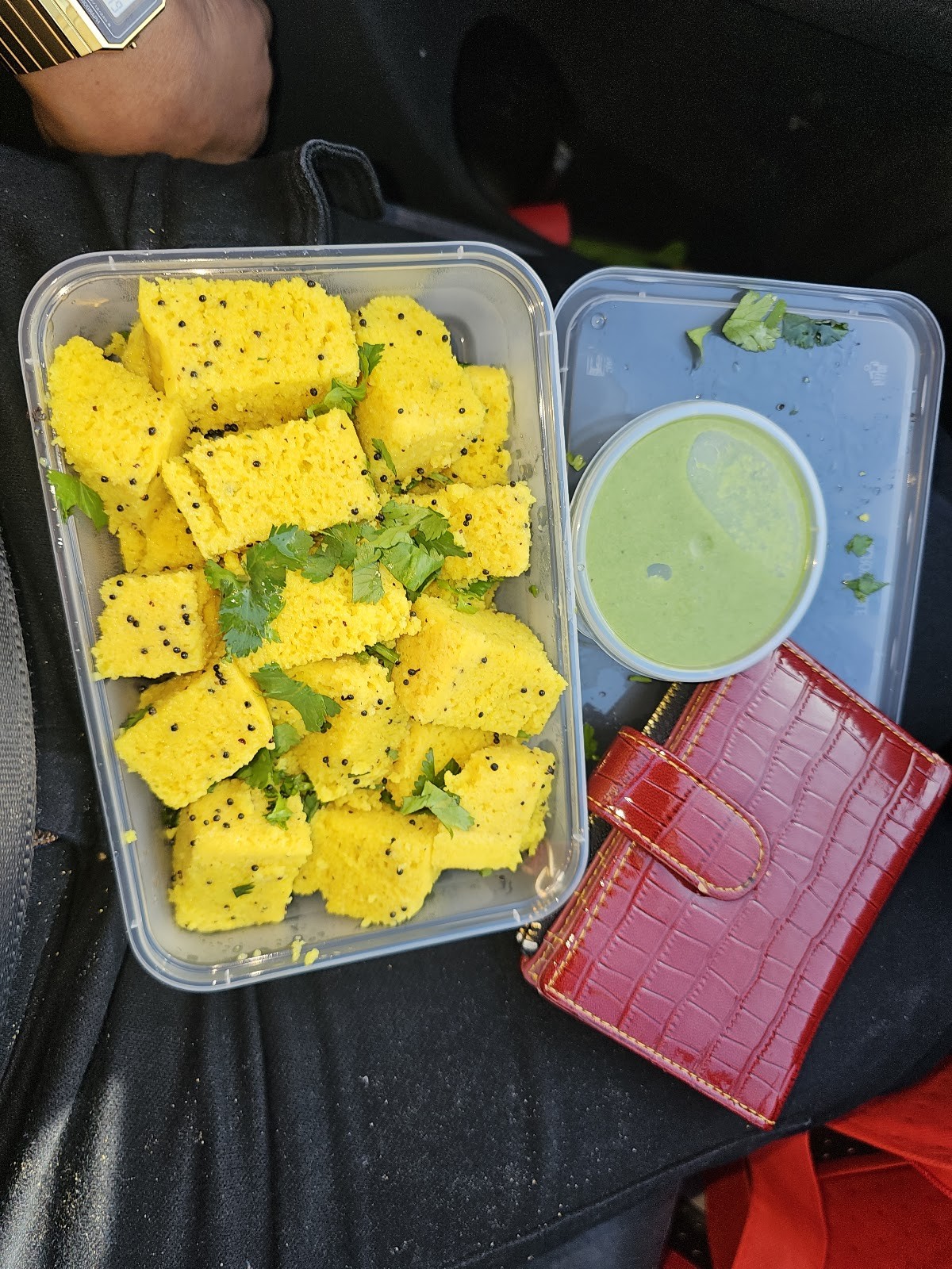 Jai Jalaram Khaman: food & drinks