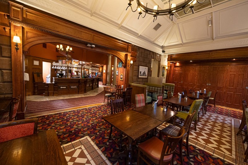 Allerton Hall - Dining & Carvery: photo