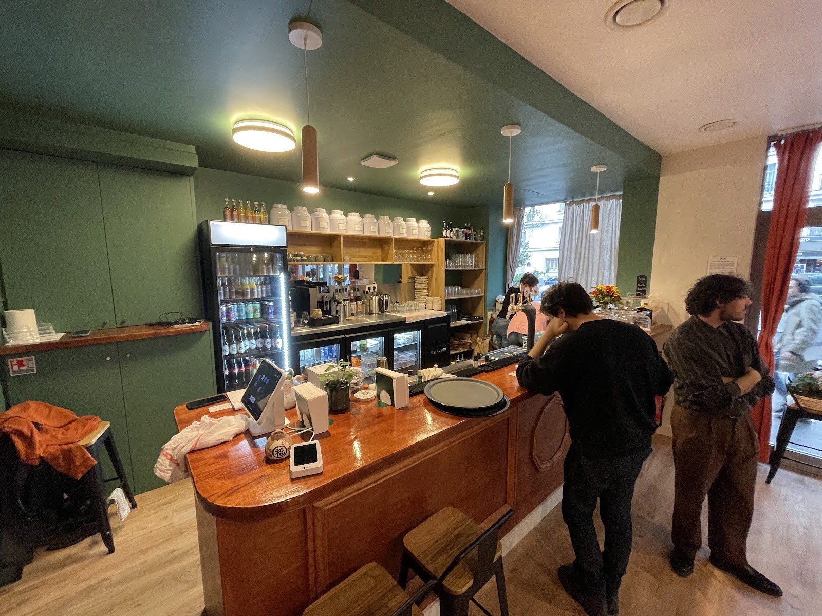 Au Dé 12 - Bar à jeux de société: the place