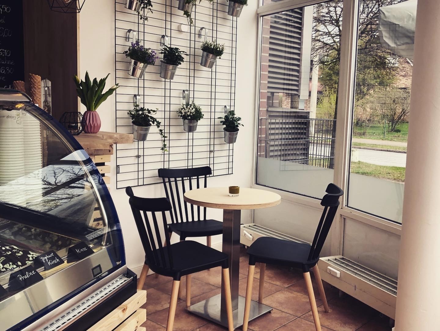 Otto's Eiscafé: the place