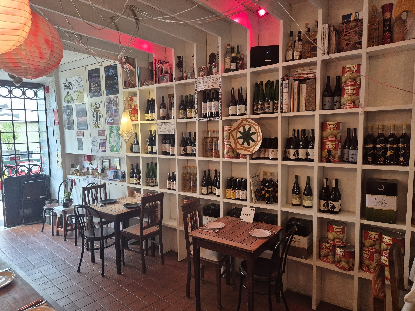 Trinca: the place