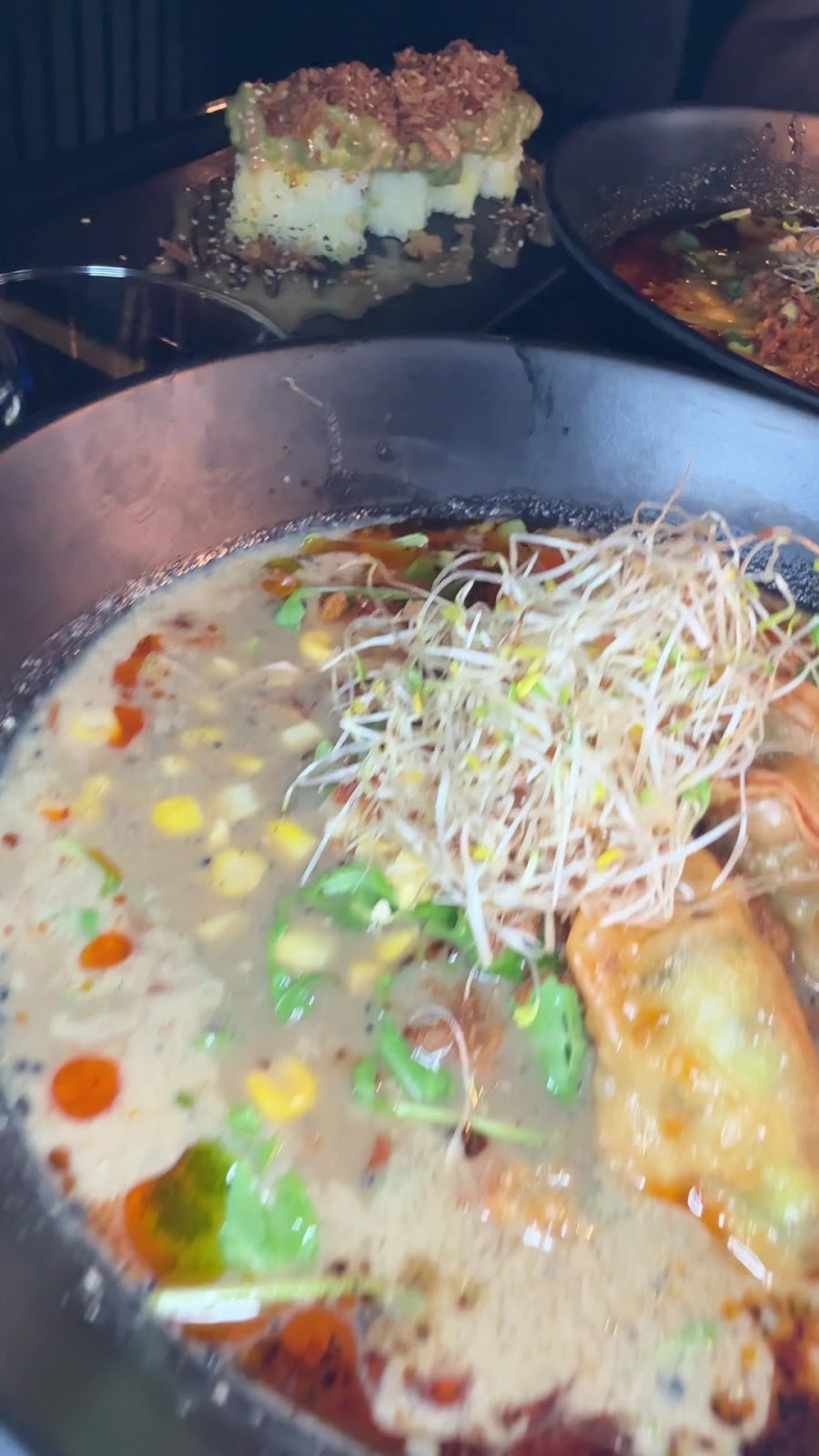Redwhite Boneless Ramen: food & drinks