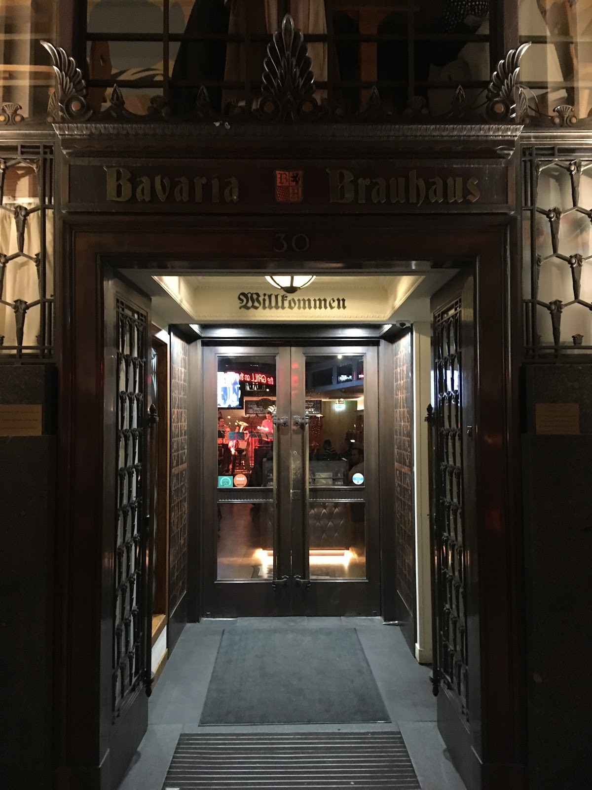 Bavaria Brauhaus: the place