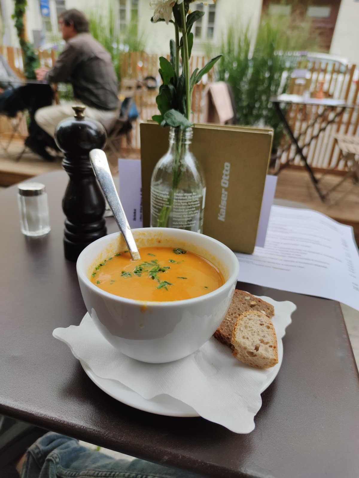 Kaiser Otto: food & drinks