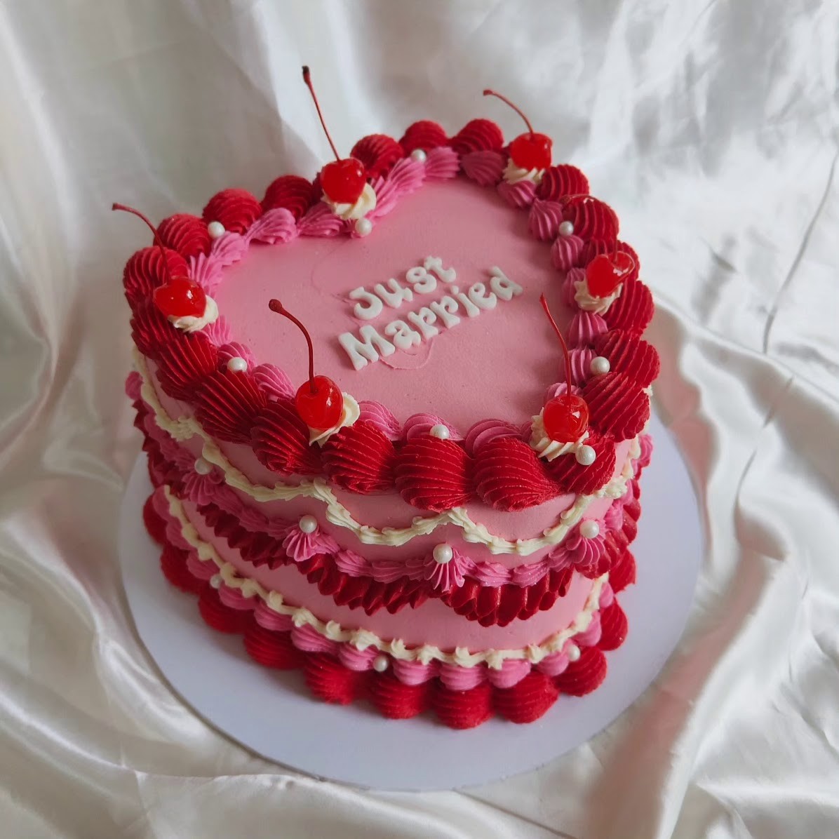 Heart of Cake: food & drinks