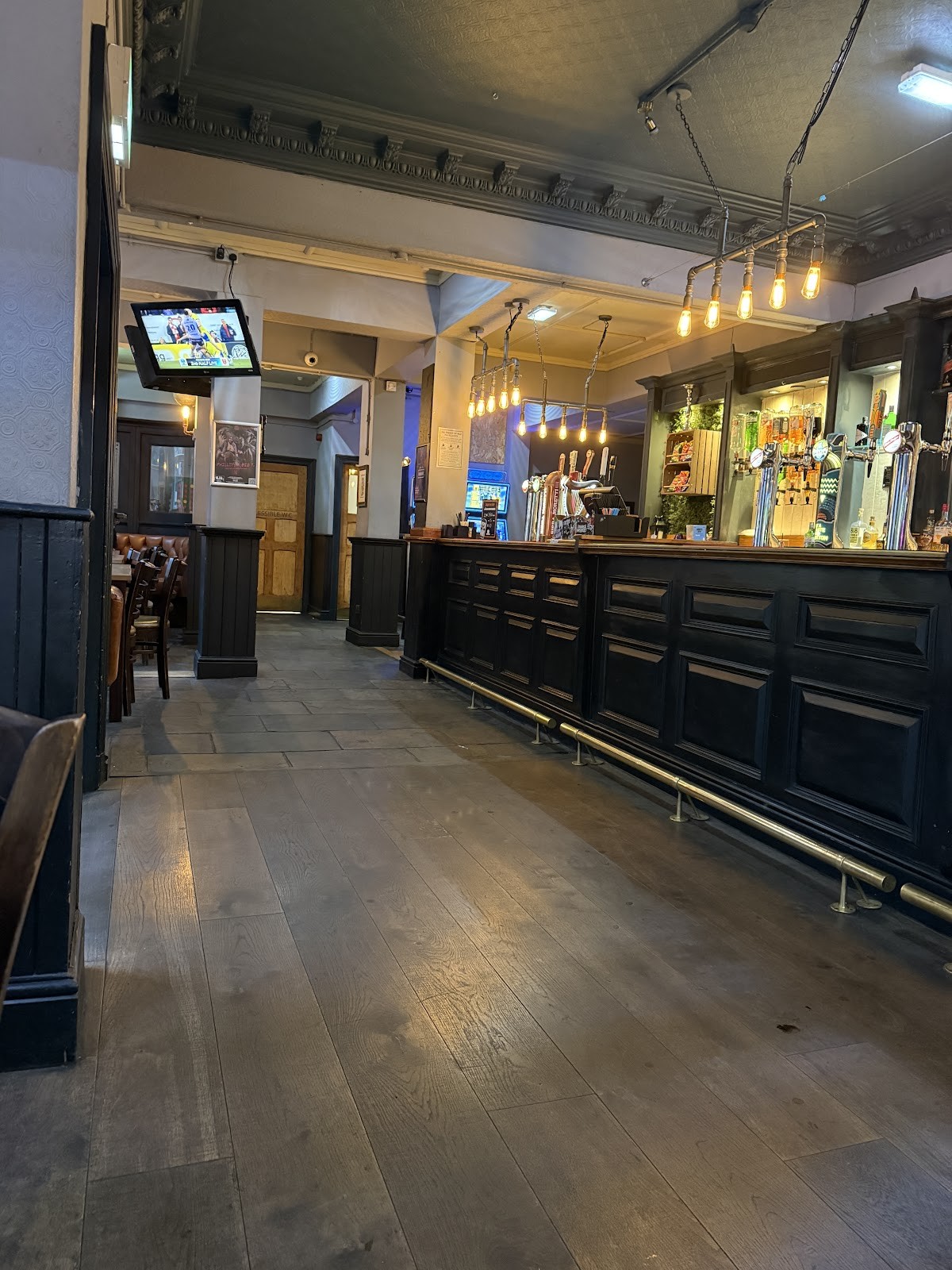The Flour and Flagon: the place