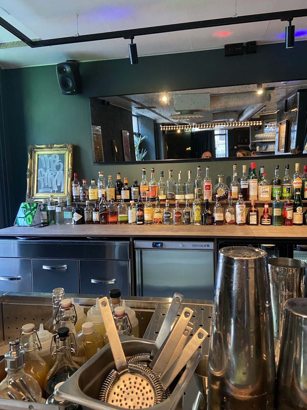The Bull & The Firm: the place