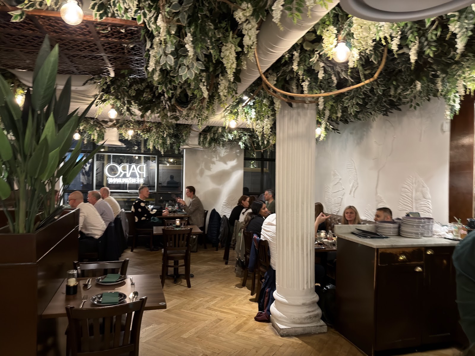 Paro - Covent Garden & Strand: the place