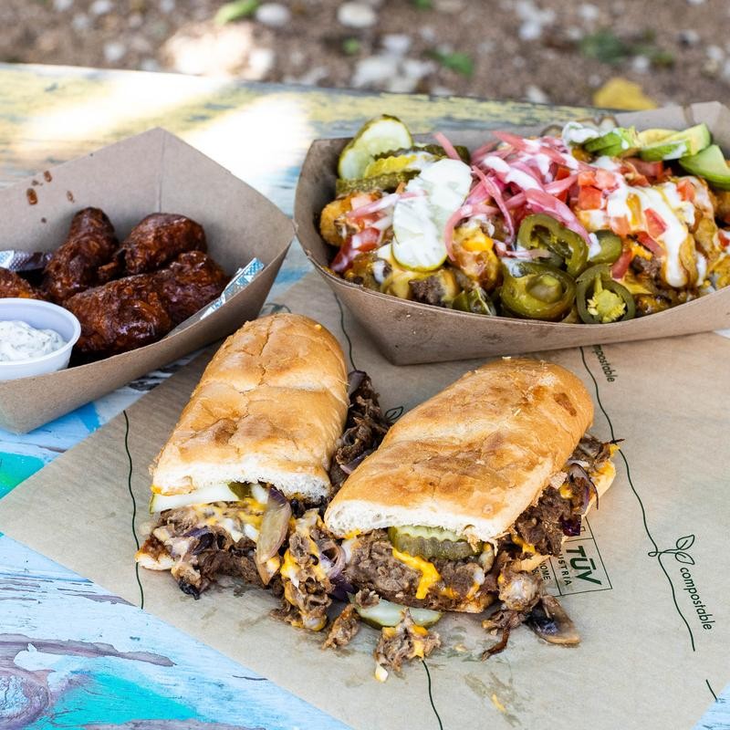 Nom Burgers: food & drinks