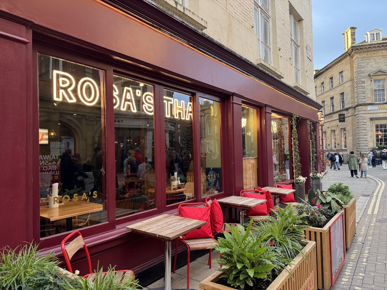 Rosa's Thai York: the place