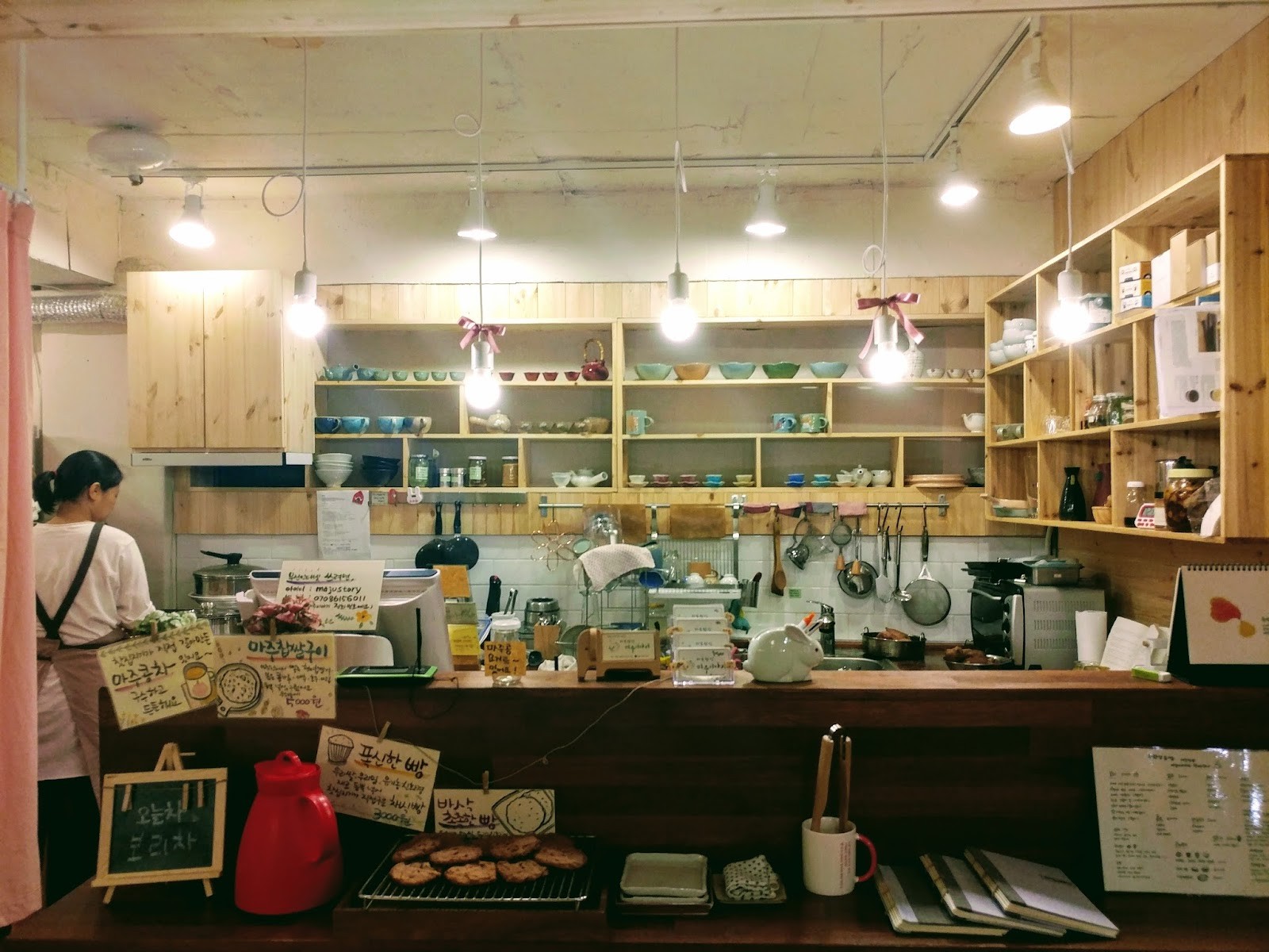 Maju Story (Organic vegan cafe): the place