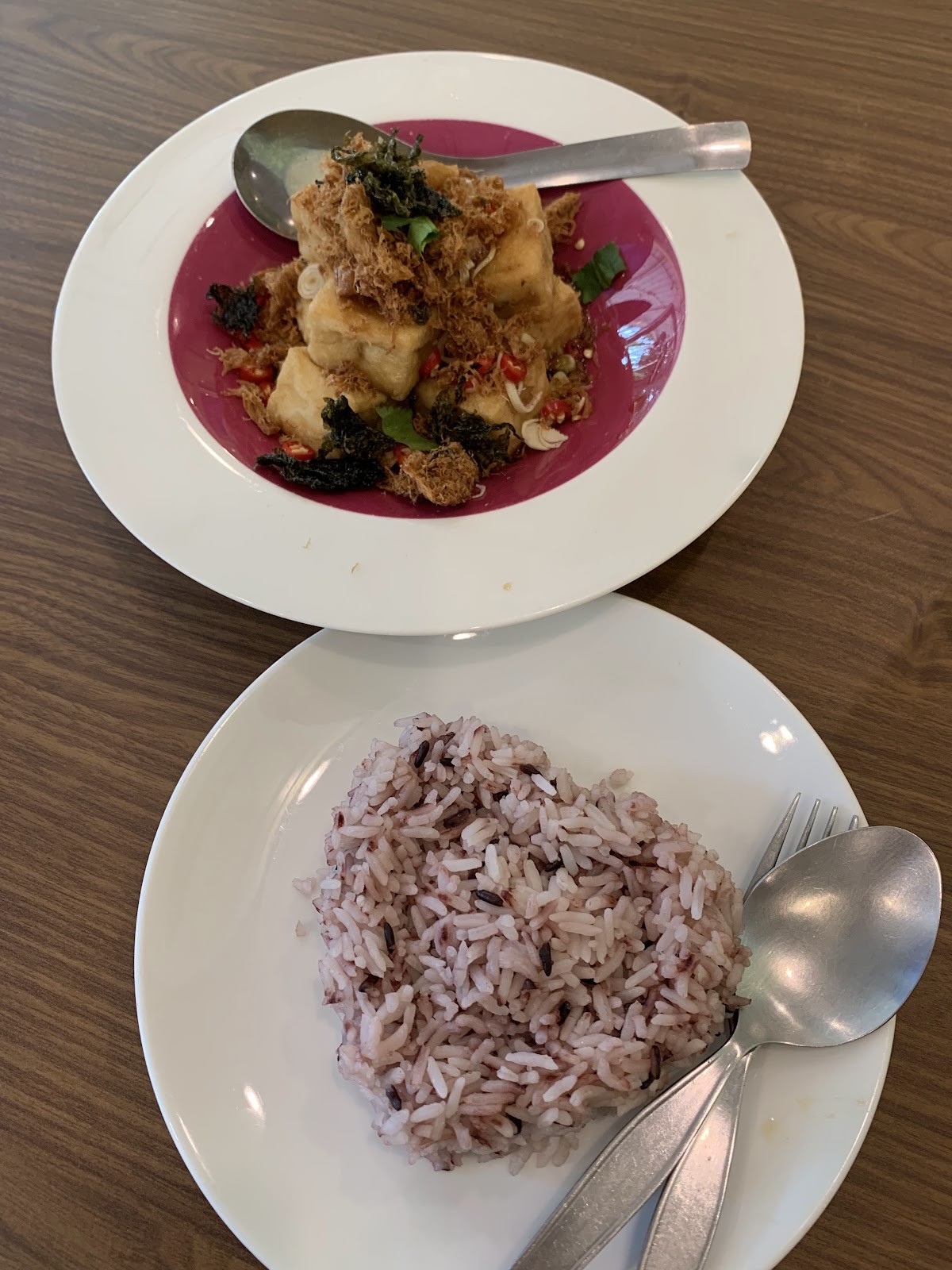 Loving Hut Ramintra 51: food & drinks