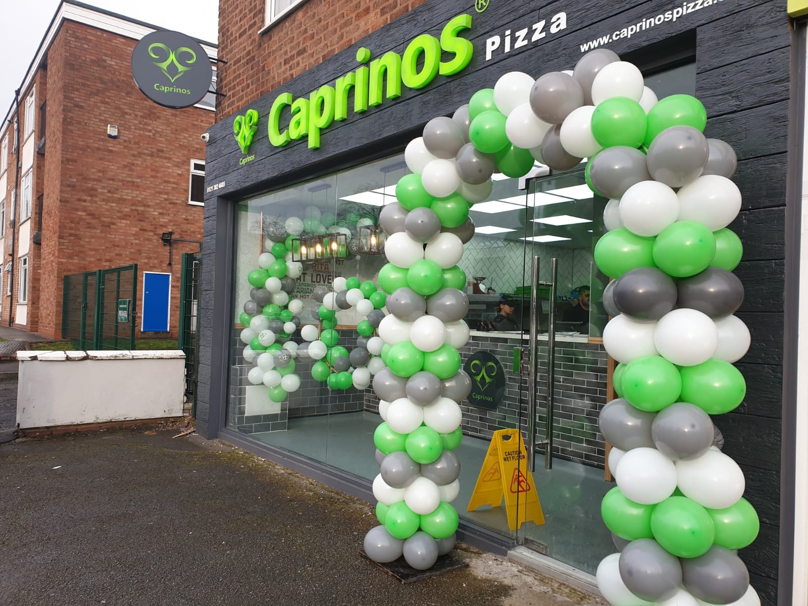 Caprinos Pizza Sutton Coldfield: the place