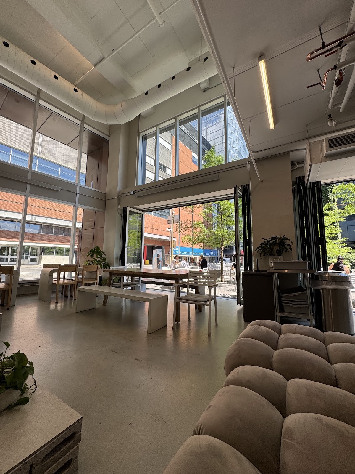 Shaka Club (Café & Smoothie): the place