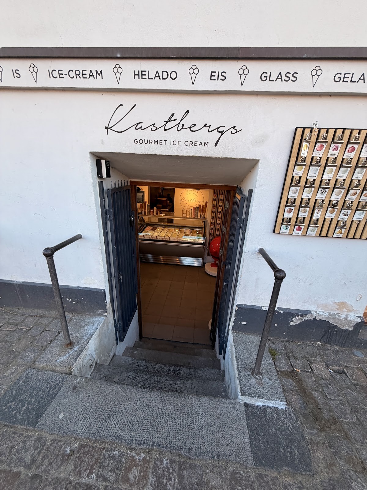 Nyhavn 40 Kastbergs Is: the place