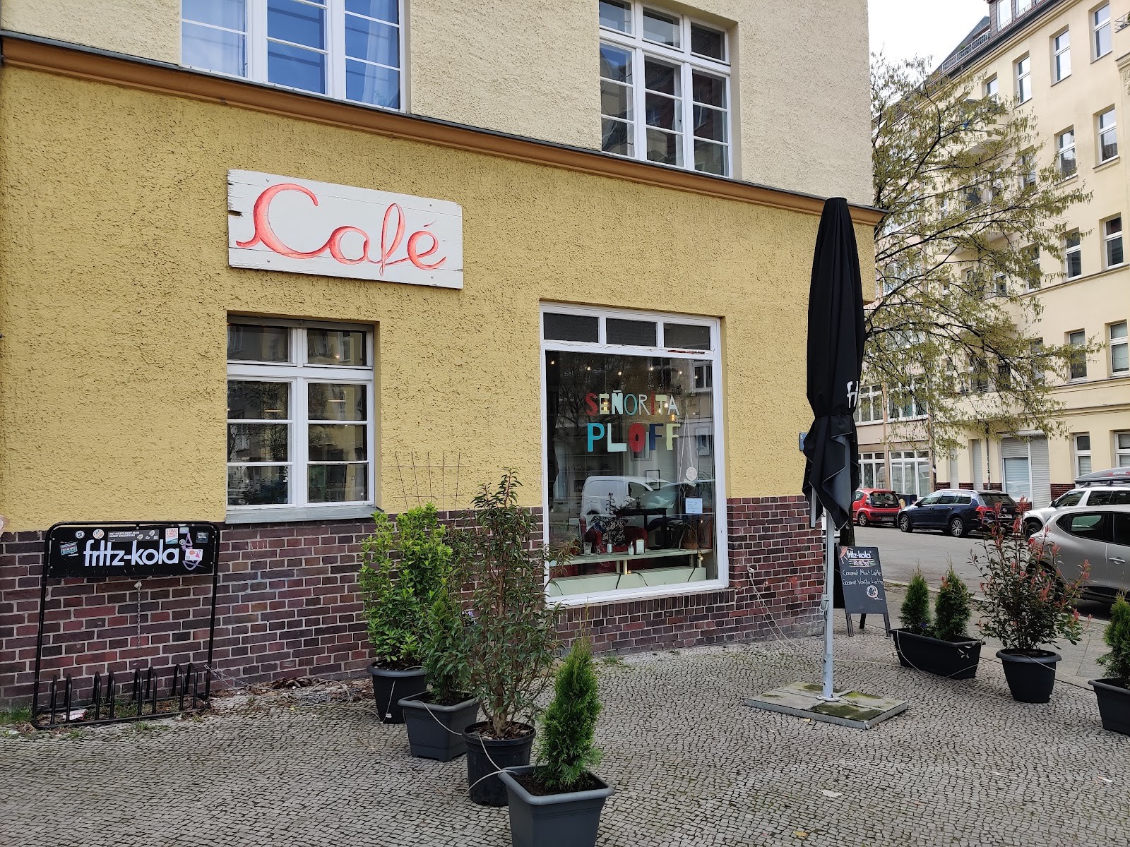 Cafe Senorita Ploff: the place