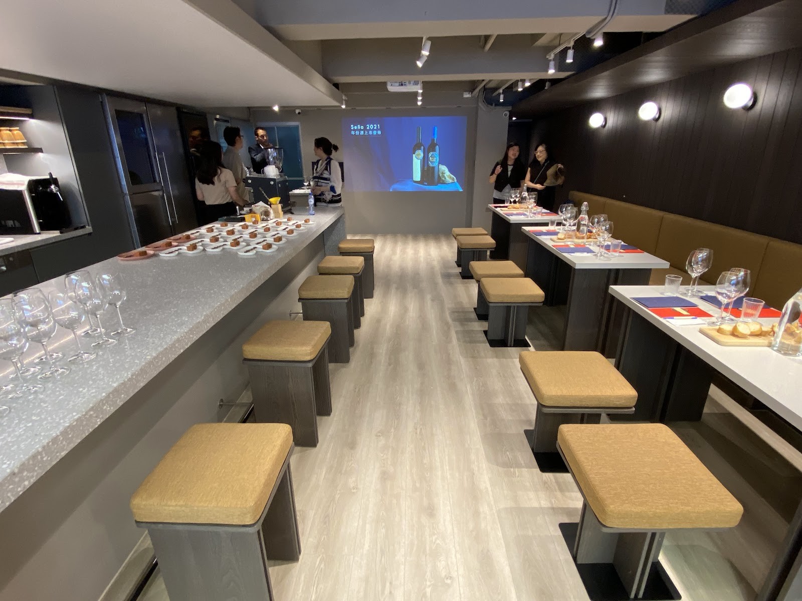 Fuwan Chocolate Café: the place
