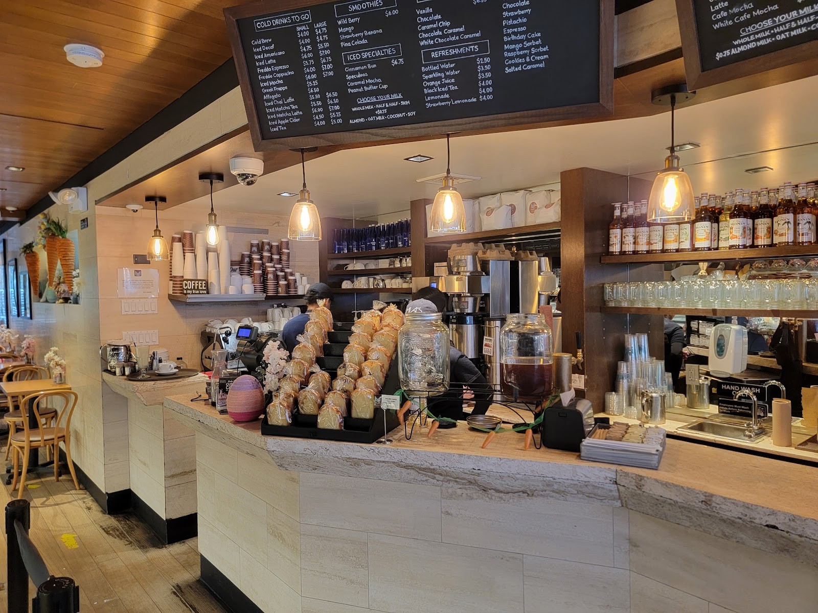 Mia's Brooklyn Bakery: the place