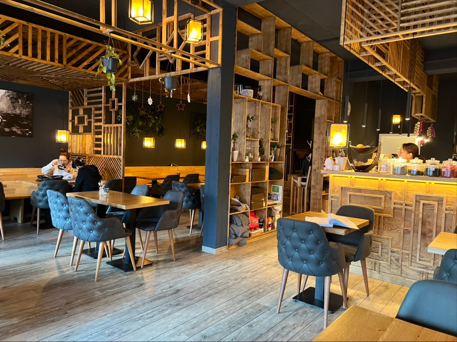 TA Vegan House Altona: the place