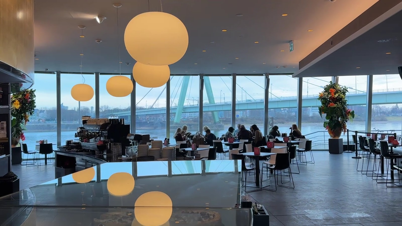 Chocolat Grand Café: the place