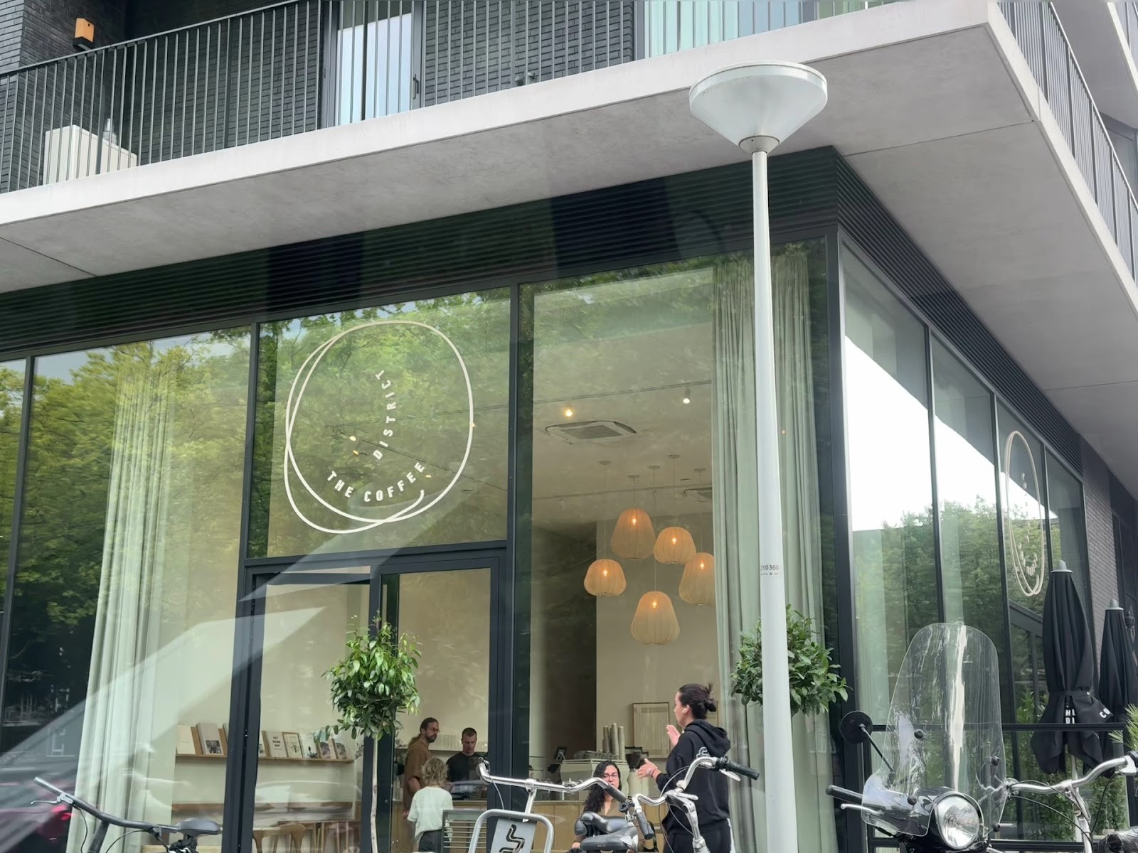 Coffee District Buitenveldert: the place