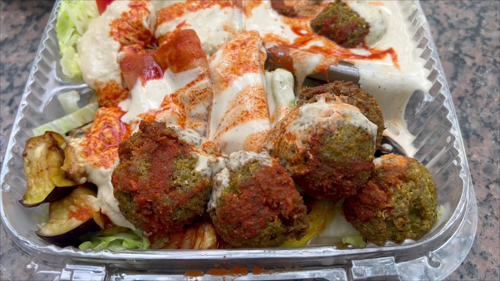 Sam's Falafel Stand: food & drinks