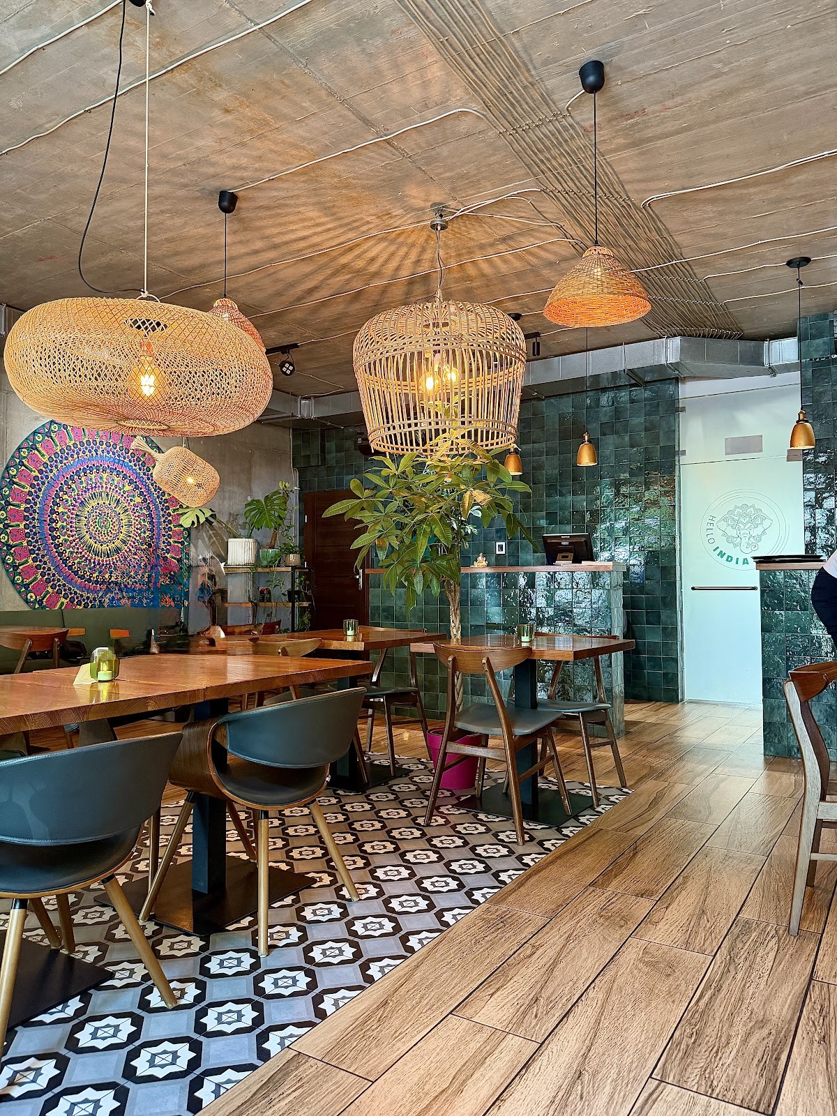 Hello India Restaurant: the place