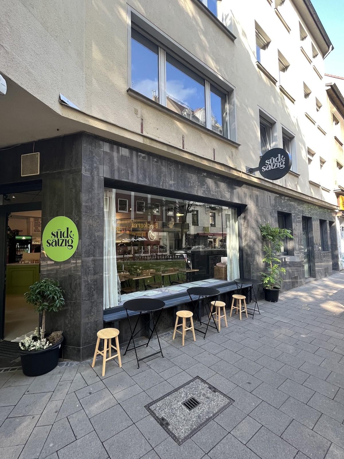 Süd & Salzig Allday Brunch Café: the place