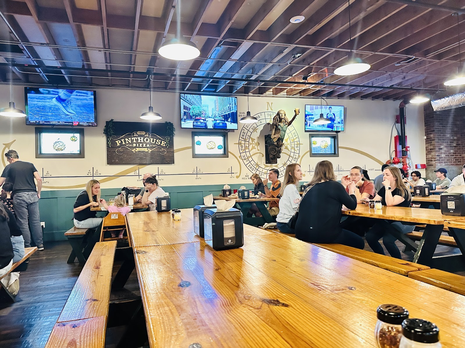 Pinthouse Pizza: the place