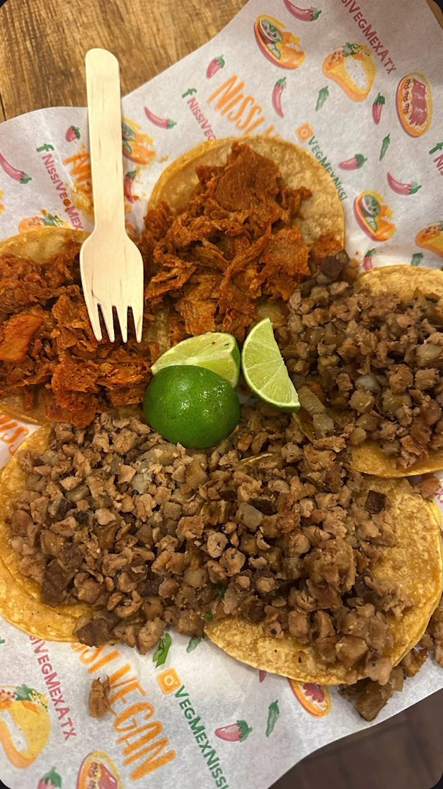 Nissi Vegan Méxican Cuisine: food & drinks