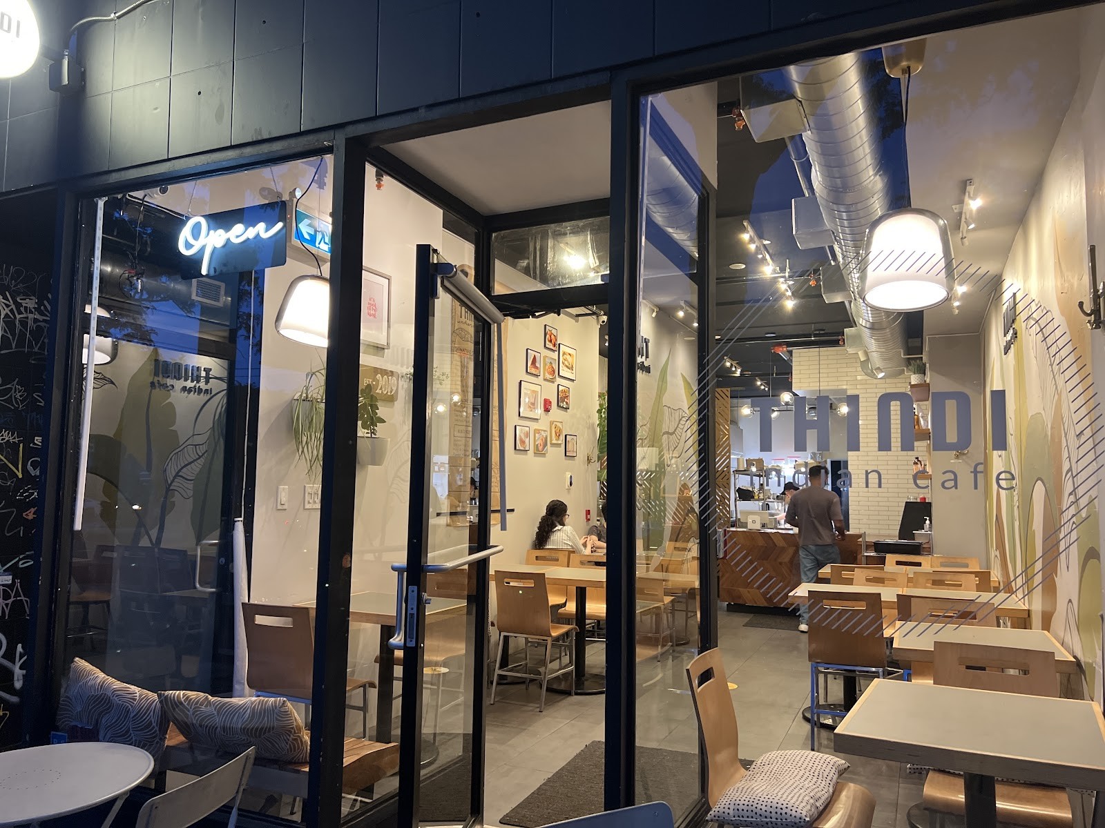 Thindi Cafe: the place