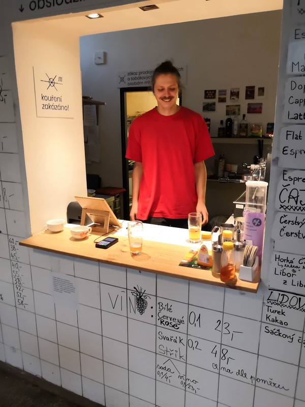 Little Eden community center and a café: photo 4