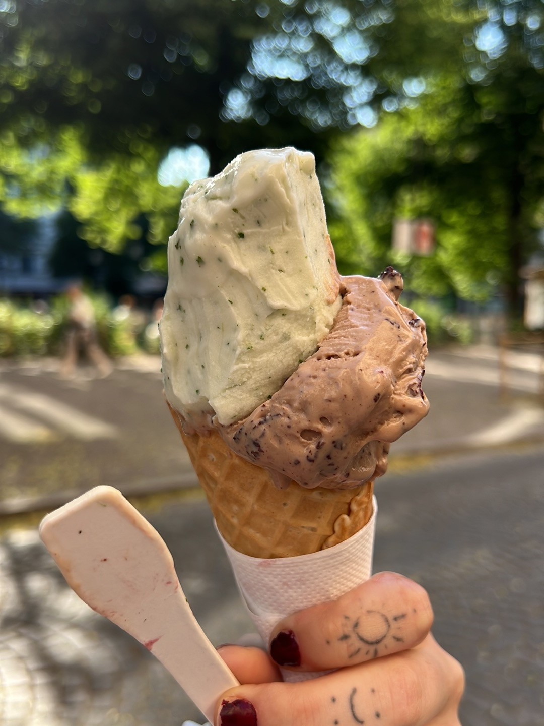 StikkiNikki Mariatorget: food & drinks