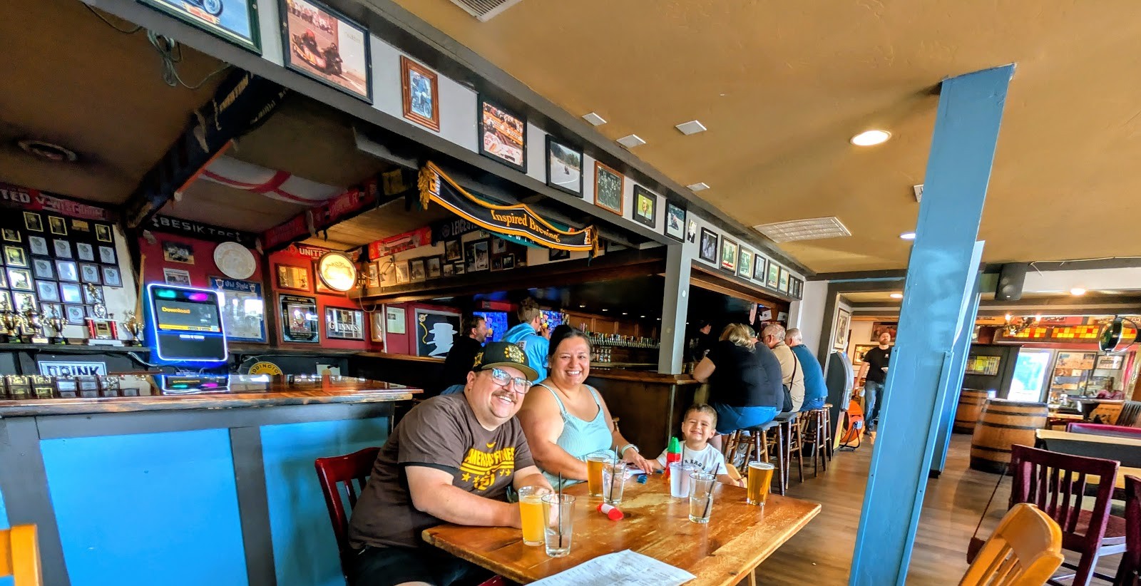 Churchill's Pub & Grille: the place