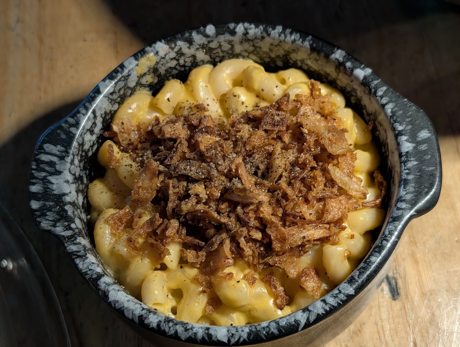 Redwhite Boneless Ramen: food & drinks