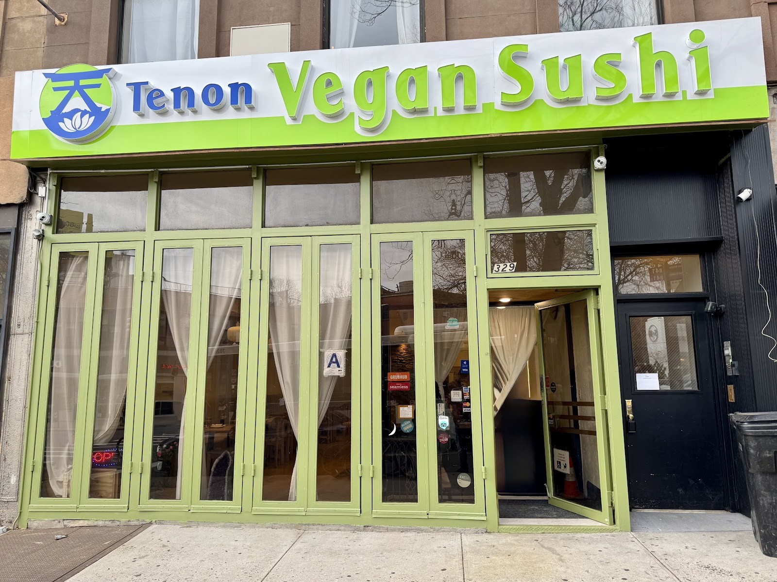 Tenon Vegan Sushi: the place