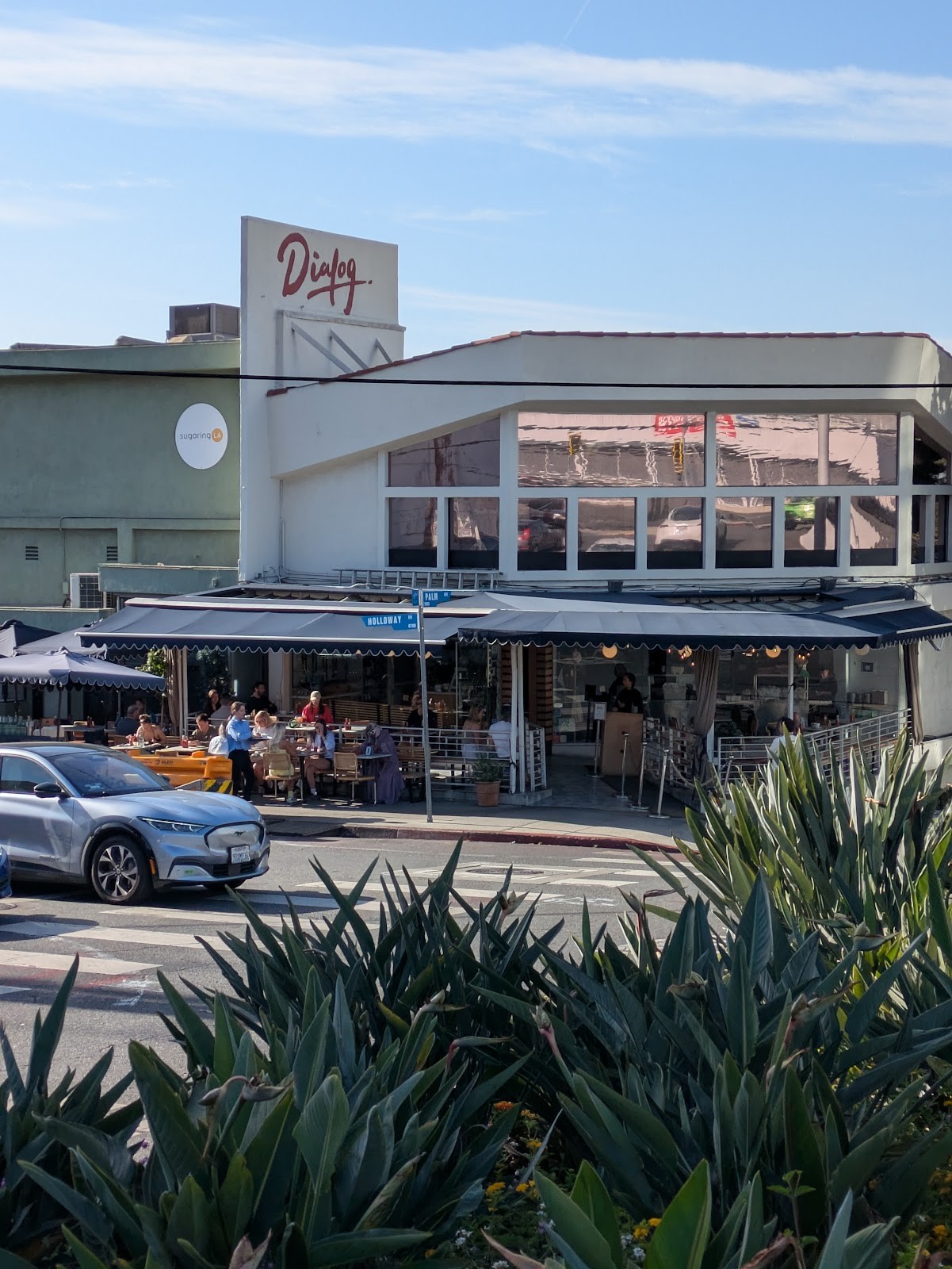 Dialog Cafe: the place